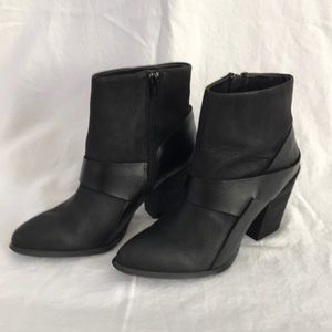 ALDO Leather Zip Boot Black Sz 7.5 - Great Shape!